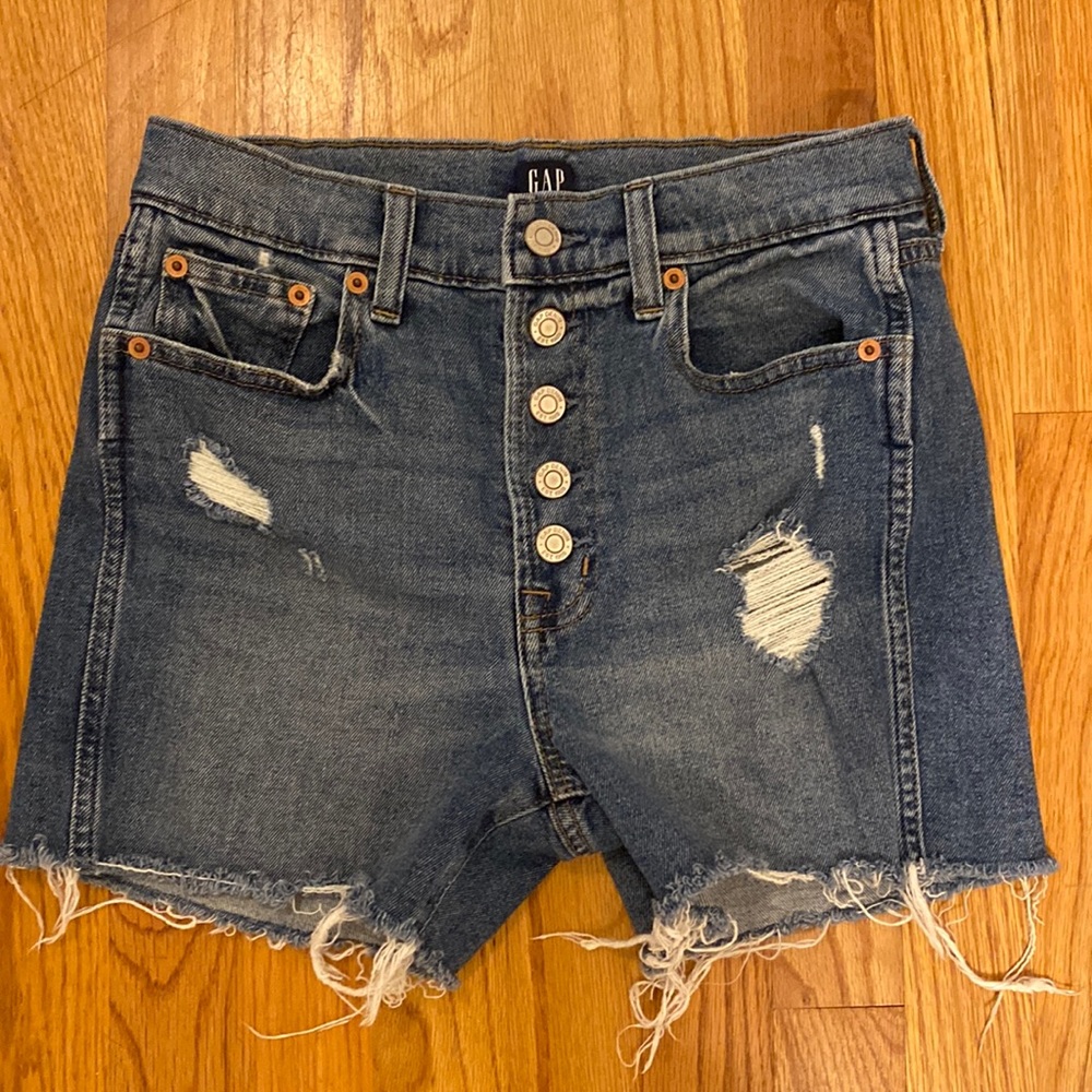 Gap button fly distressed Jean shorts 0